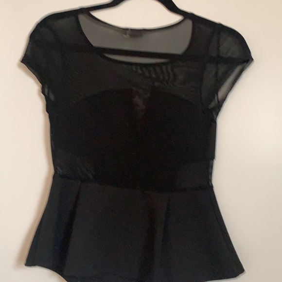 Urban Outfitters: Silence and Noise, small mesh cut out peplum top - Picture 4 of 5